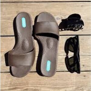 Oka-B Grace slide Brown Slide Sandals size medium 6.5-7.5